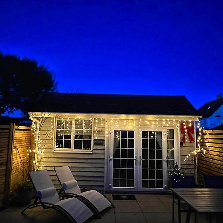 Seaside Cabin Retreat In Hayling Island South Hayling Zewnętrze zdjęcie